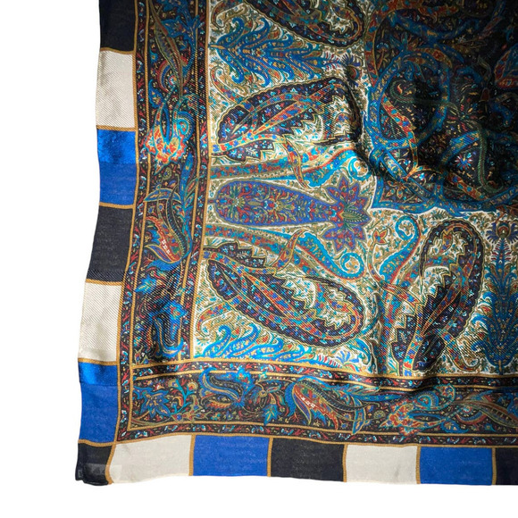 Yves Saint Laurent YSL Large 100% Silk Paisley Print Scarf Shawl Babushka - Picture 4 of 15